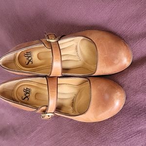 Mary Jane heels, Sofft, Miranda, size 7.5, cognac color, like new
